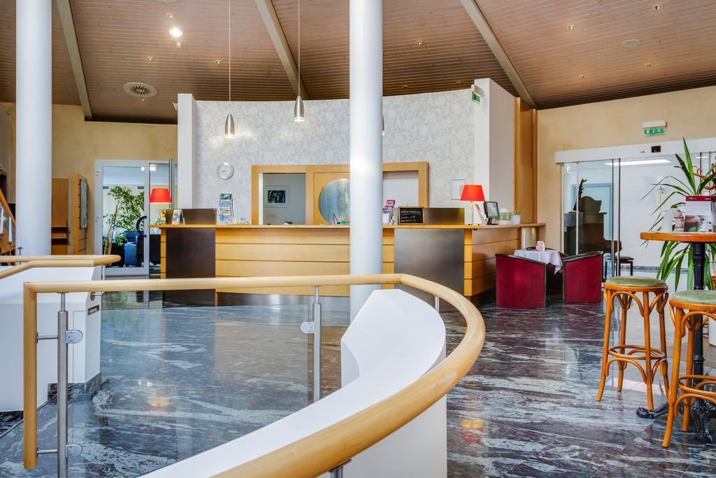 Seehotel Luisenhof Falkenhagen  Buitenkant foto