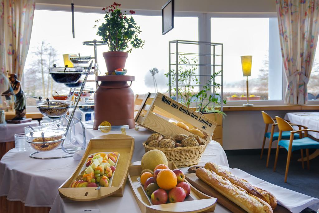 Seehotel Luisenhof Falkenhagen  Buitenkant foto
