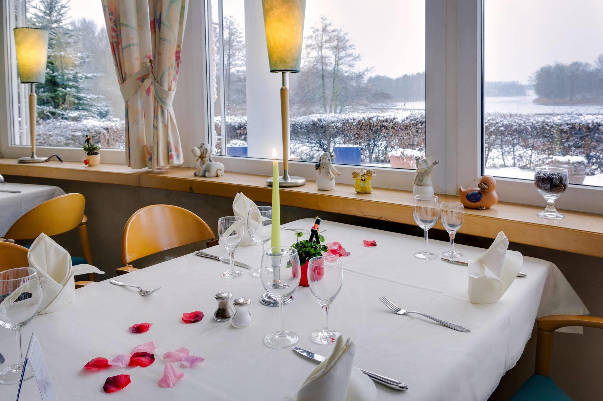 Seehotel Luisenhof Falkenhagen  Buitenkant foto