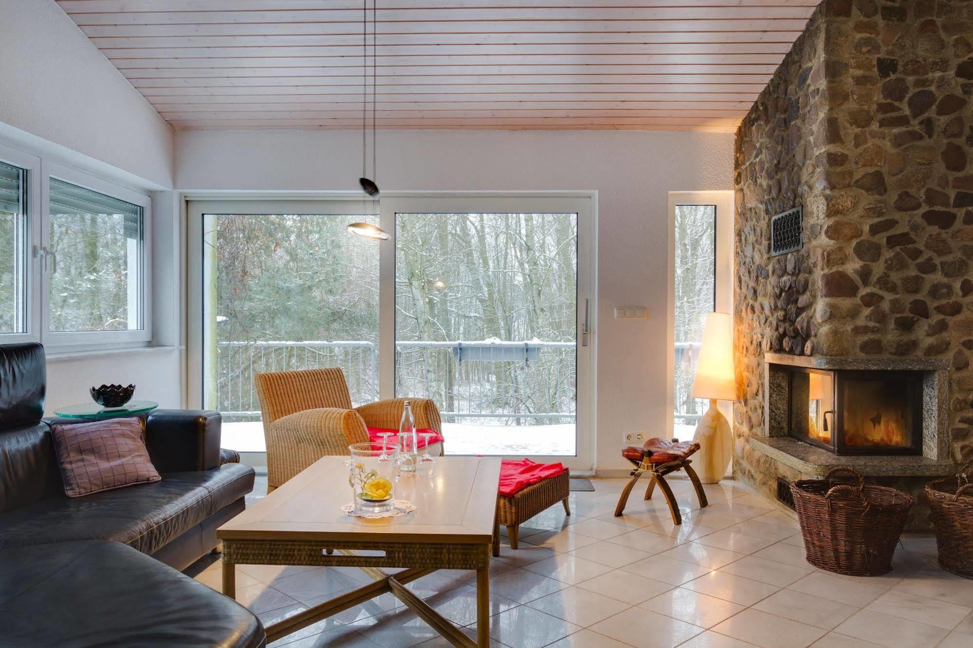 Seehotel Luisenhof Falkenhagen  Buitenkant foto