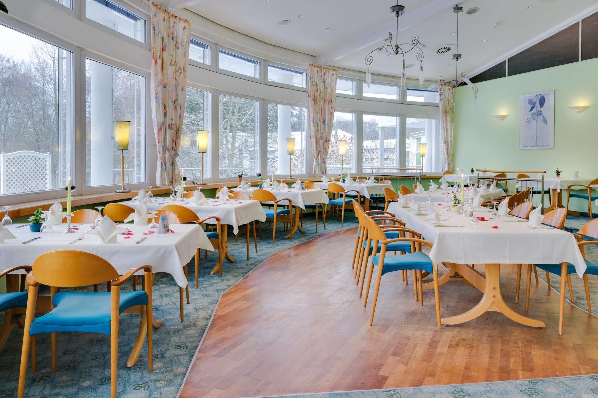 Seehotel Luisenhof Falkenhagen  Buitenkant foto