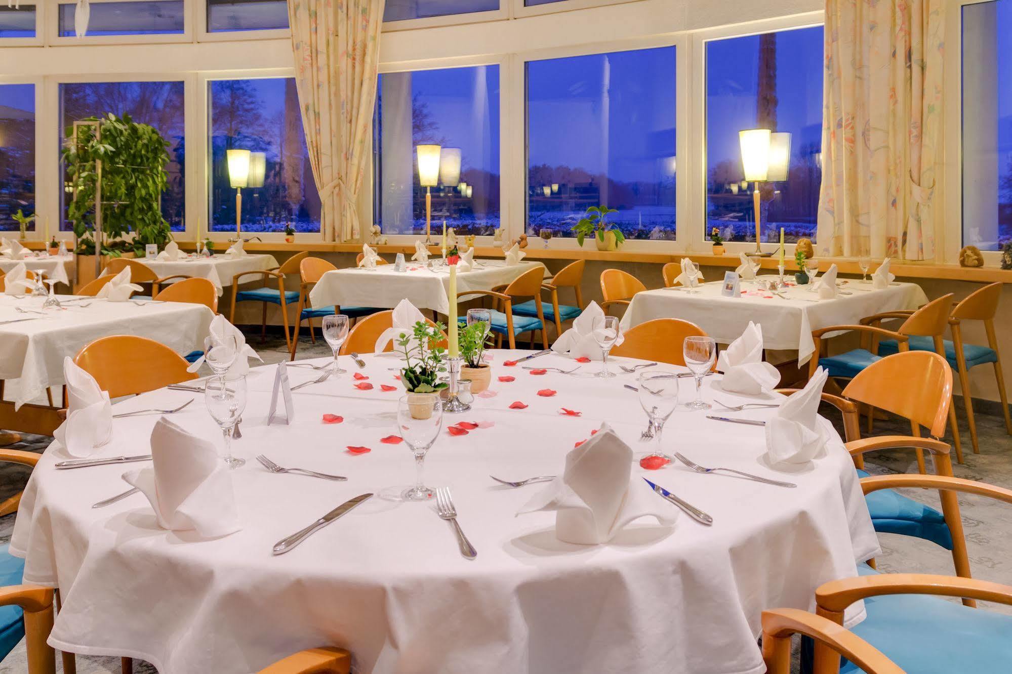 Seehotel Luisenhof Falkenhagen  Buitenkant foto