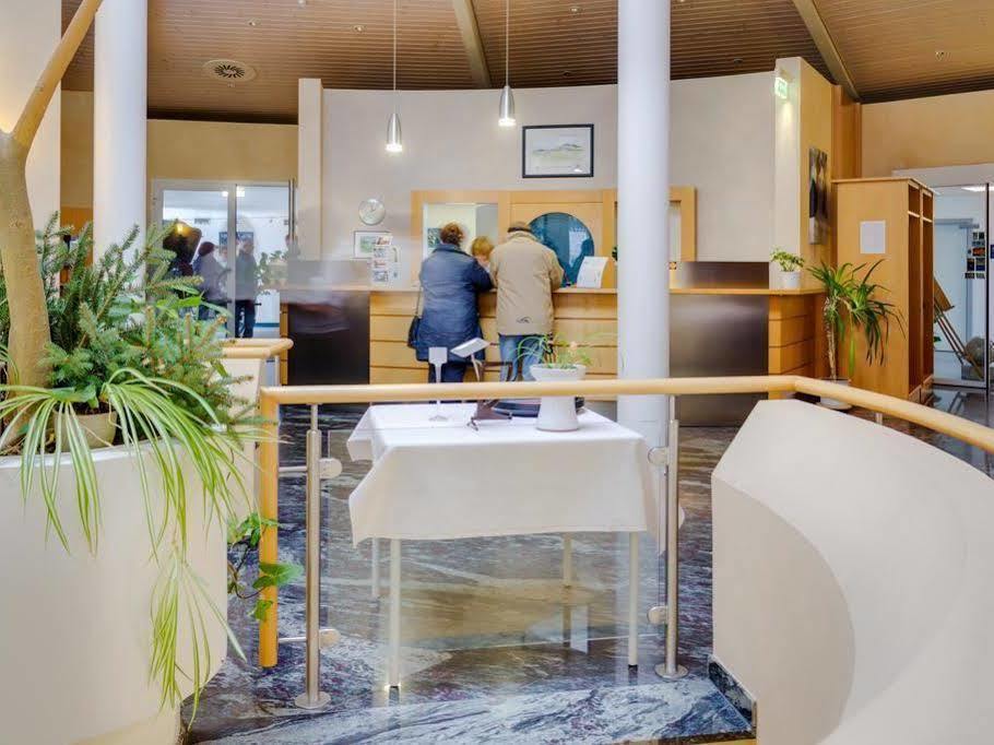 Seehotel Luisenhof Falkenhagen  Buitenkant foto