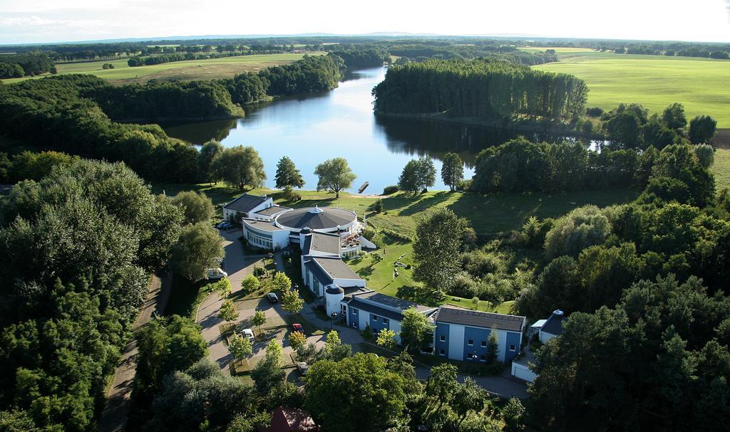 Seehotel Luisenhof Falkenhagen  Buitenkant foto