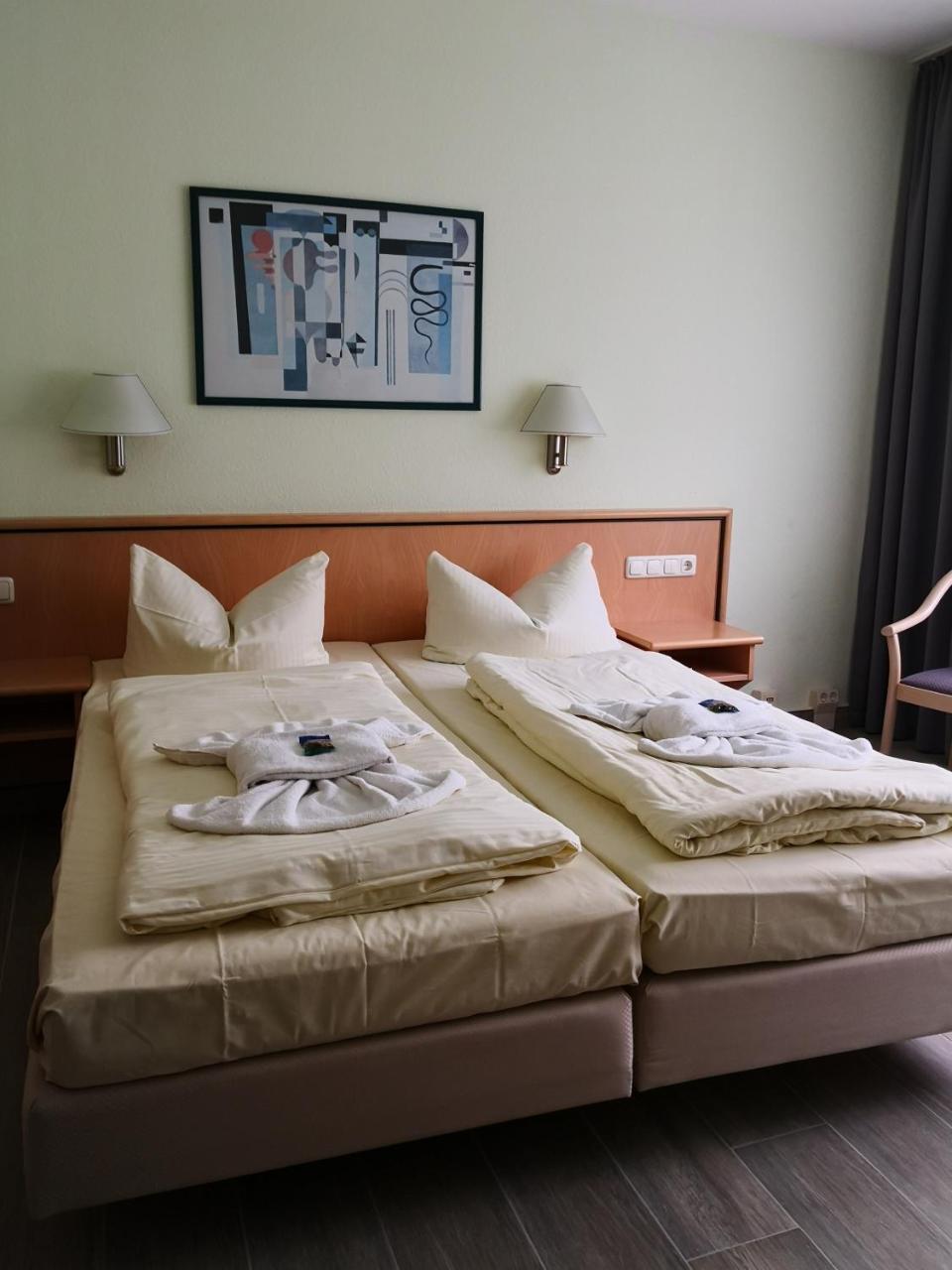 Seehotel Luisenhof Falkenhagen  Buitenkant foto